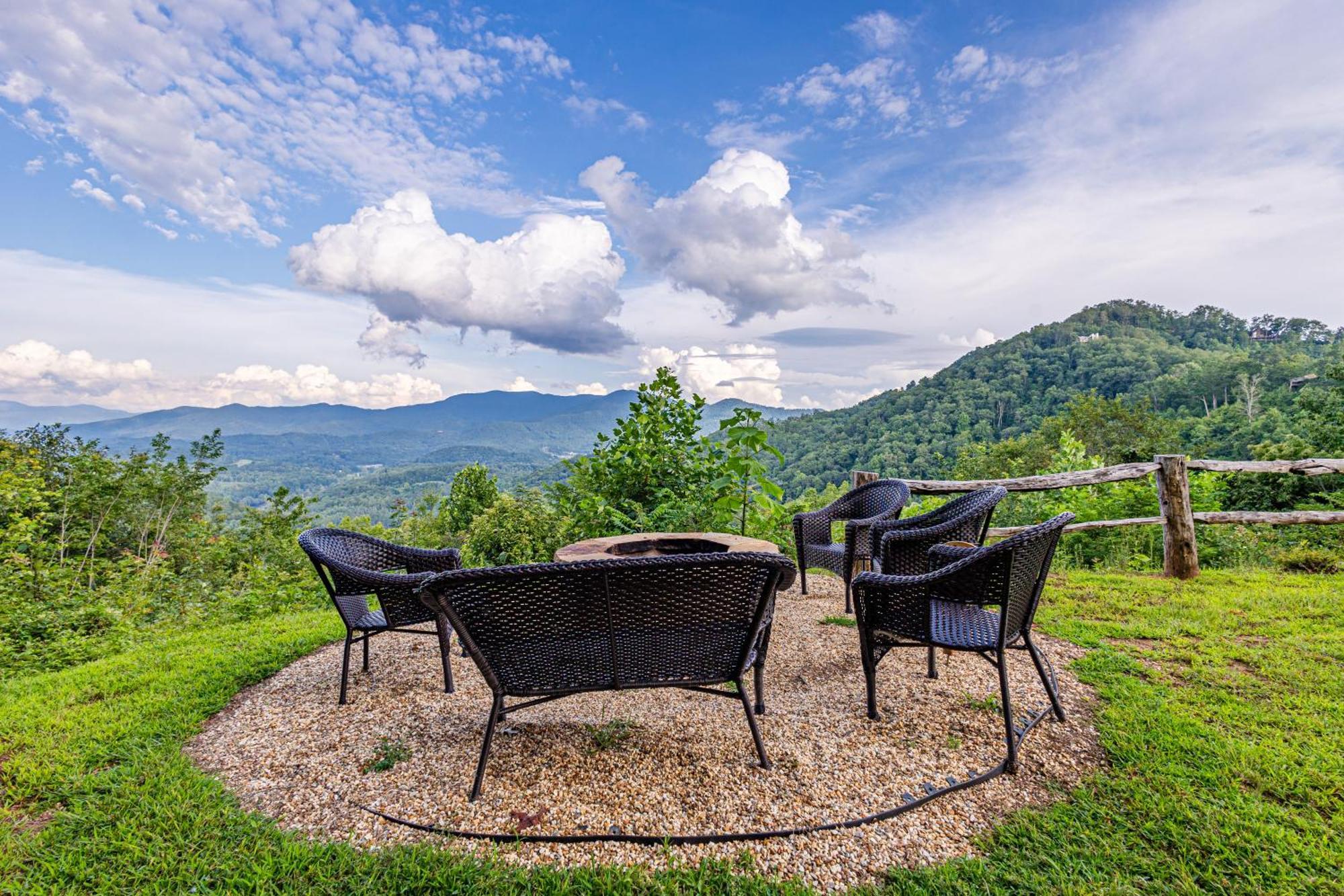 Stunning Mtn. Views! 4Br With All The Amenities! - Vista Vibes- Bryson City Dış mekan fotoğraf